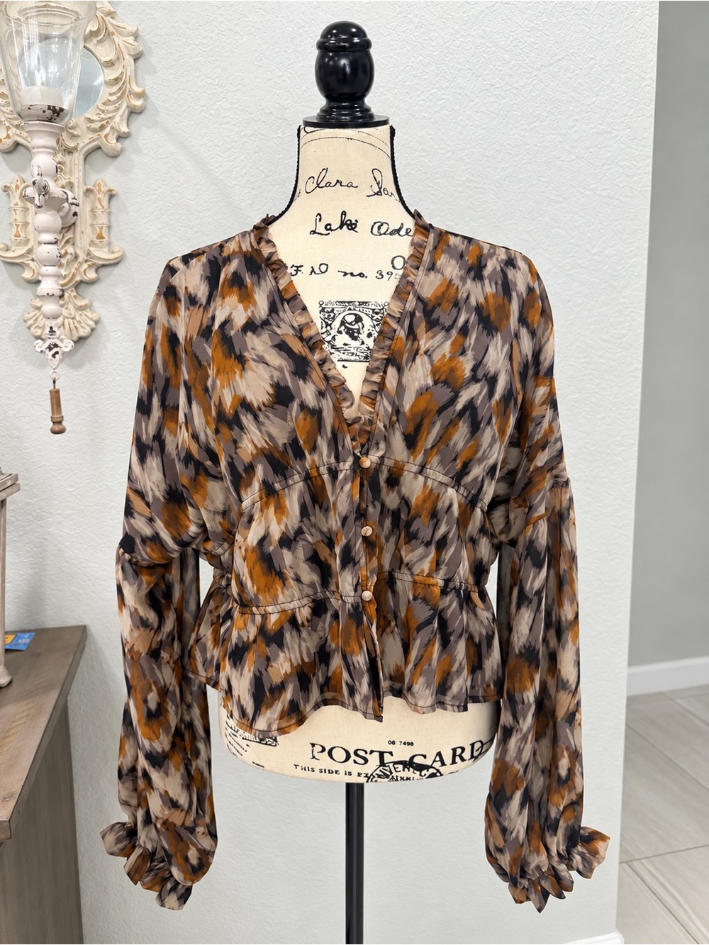Steve Madden Abstract Print Ruffle Peplum Blouse Size L